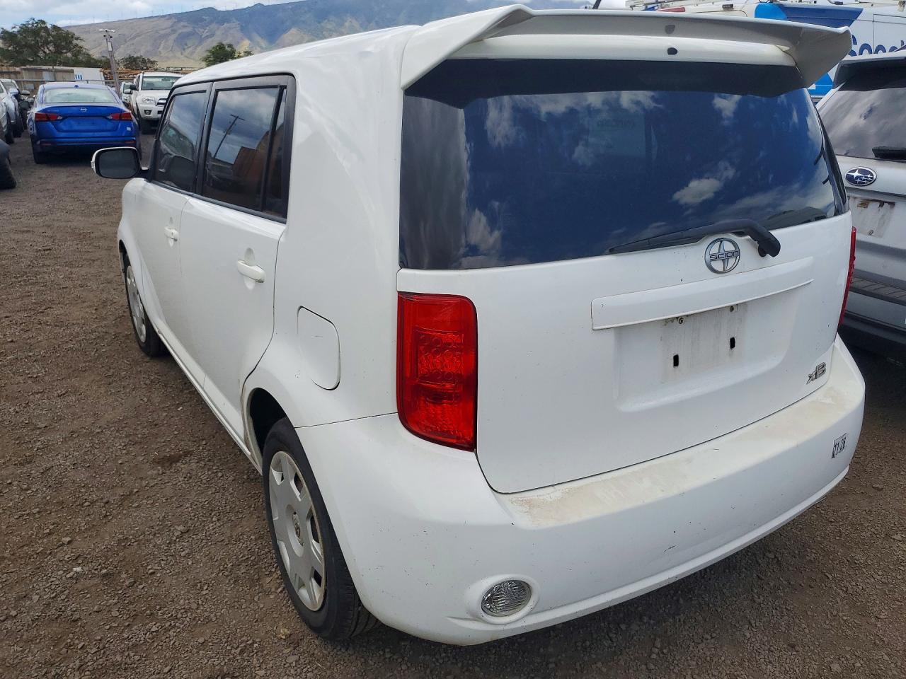 2010 TOYOTA SCION XB photo 3