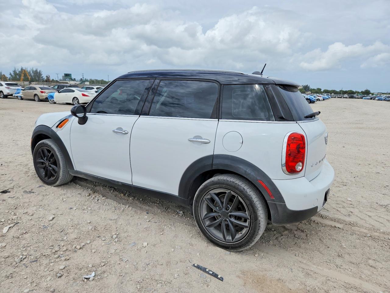 2016 MINI COOPER COUNTRYMAN photo 4