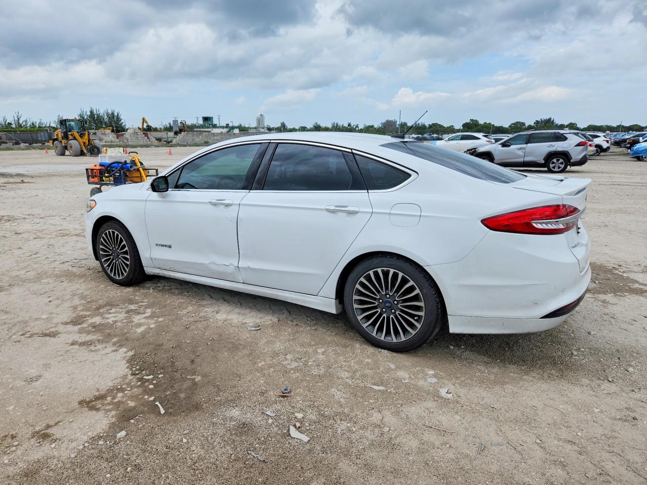2017 FORD FUSION TITANIUM HEV photo 3