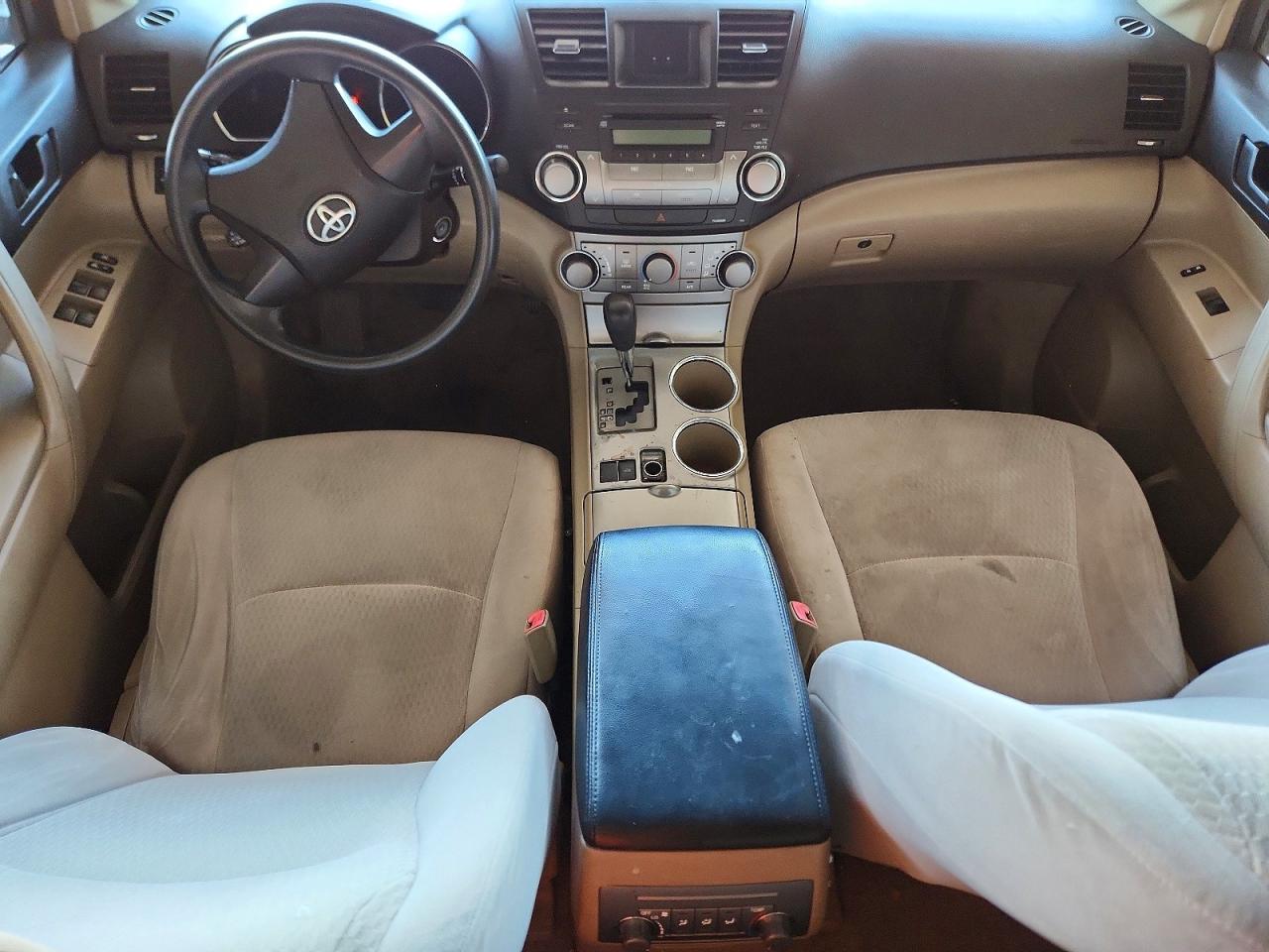 2009 TOYOTA HIGHLANDER BASE photo 8