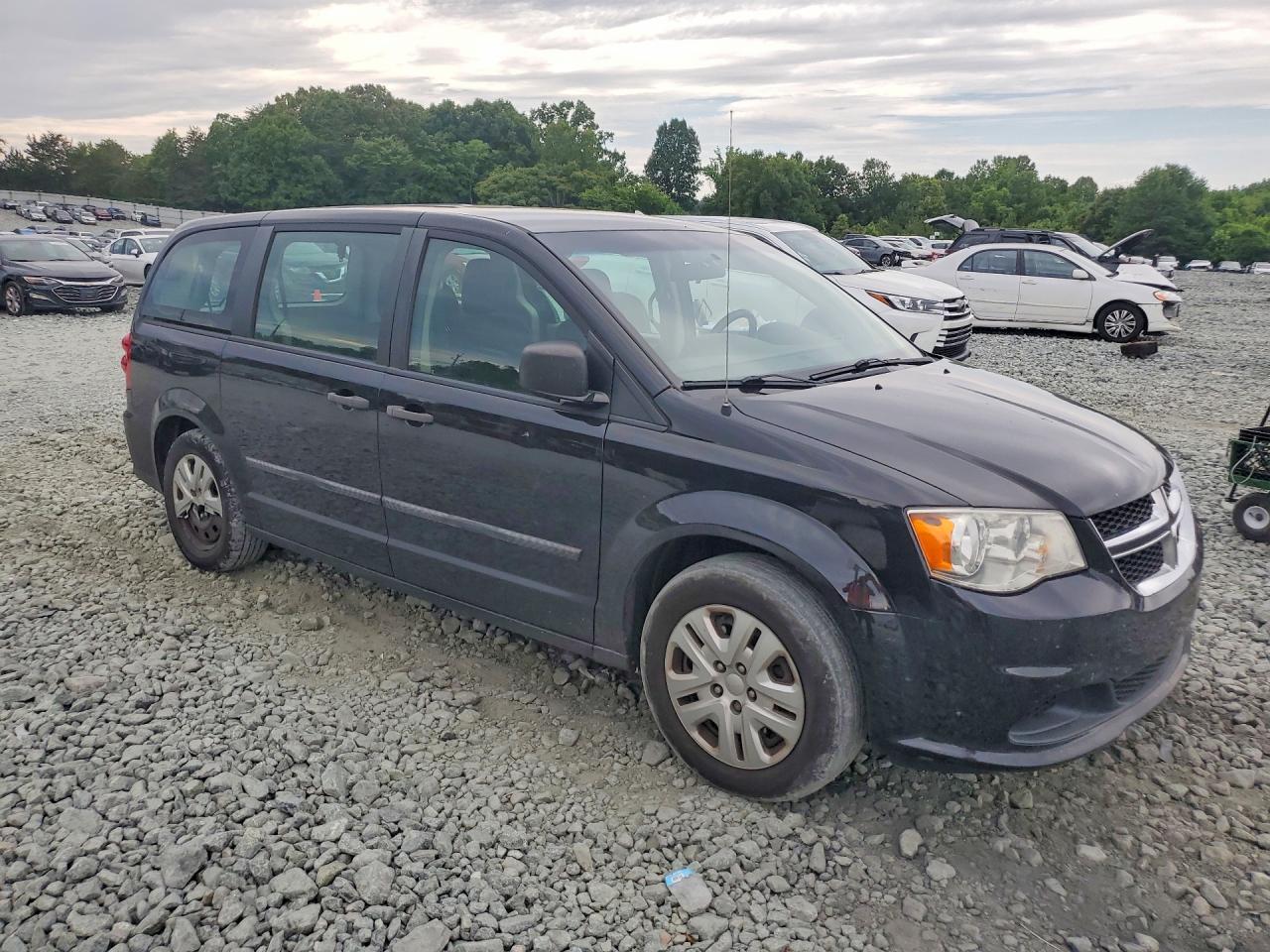 2015 DODGE GRAND CARAVAN SE photo 4