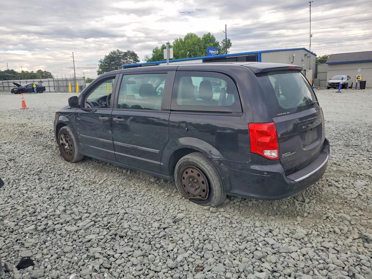 2015 DODGE GRAND CARAVAN SE photo 2