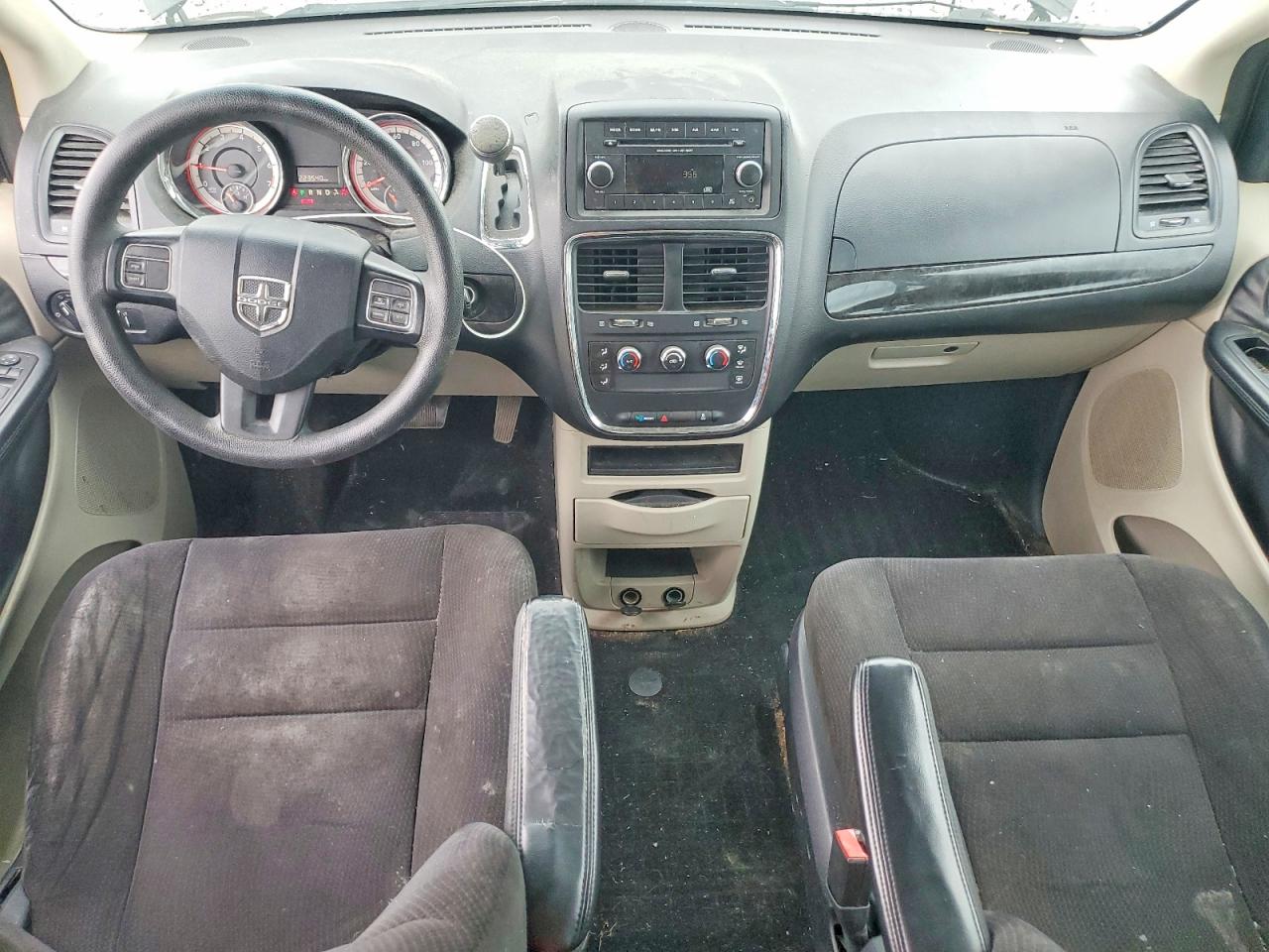 2015 DODGE GRAND CARAVAN SE photo 8