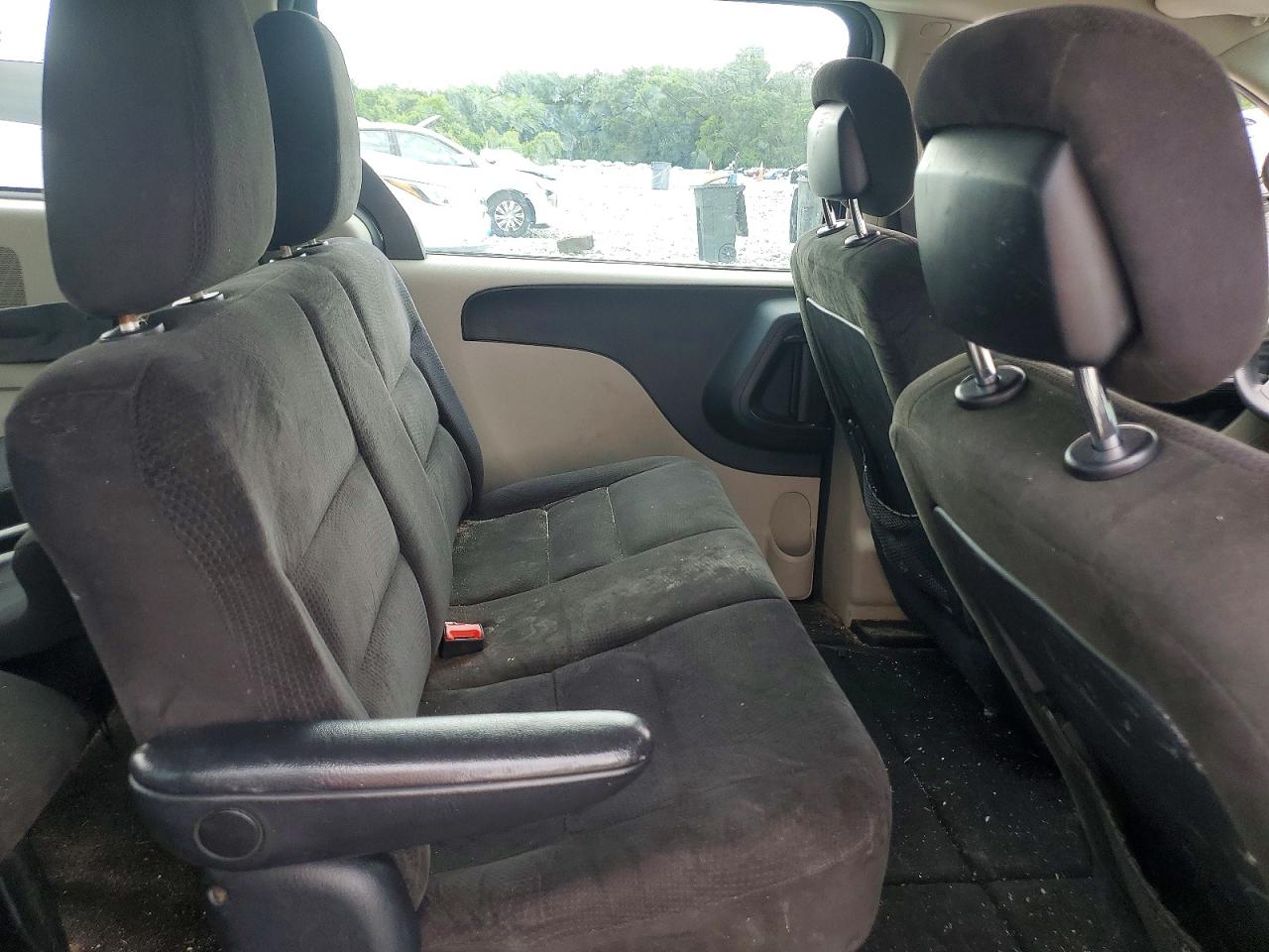 2015 DODGE GRAND CARAVAN SE photo 11