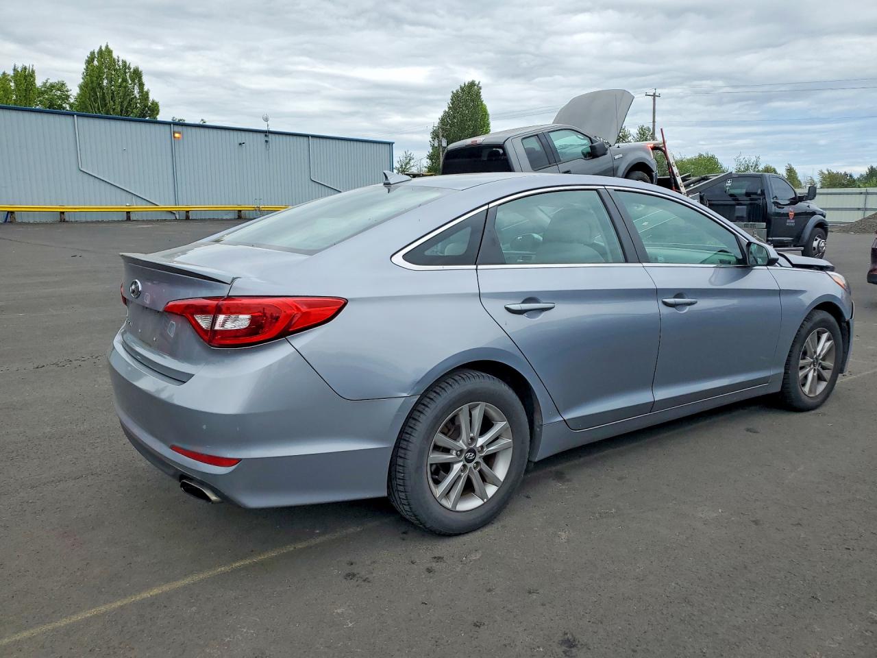 2016 HYUNDAI SONATA SE photo 5