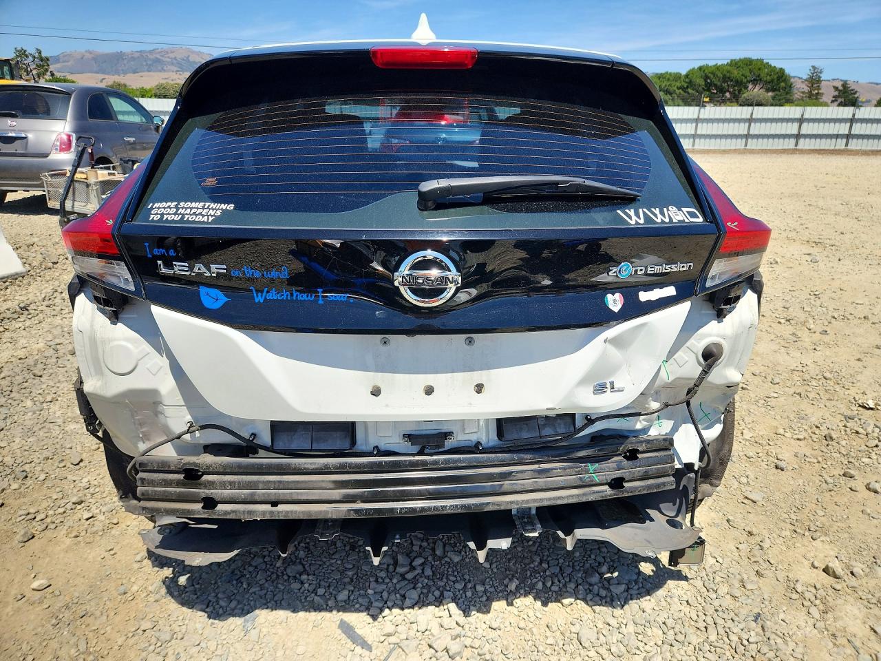 2019 NISSAN LEAF SL photo 6
