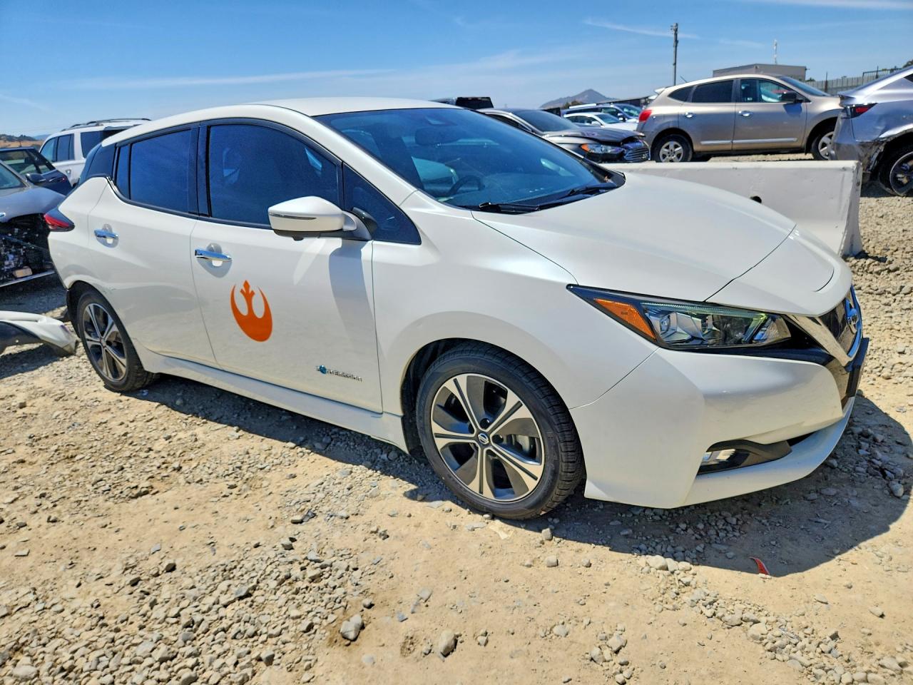 2019 NISSAN LEAF SL photo 4