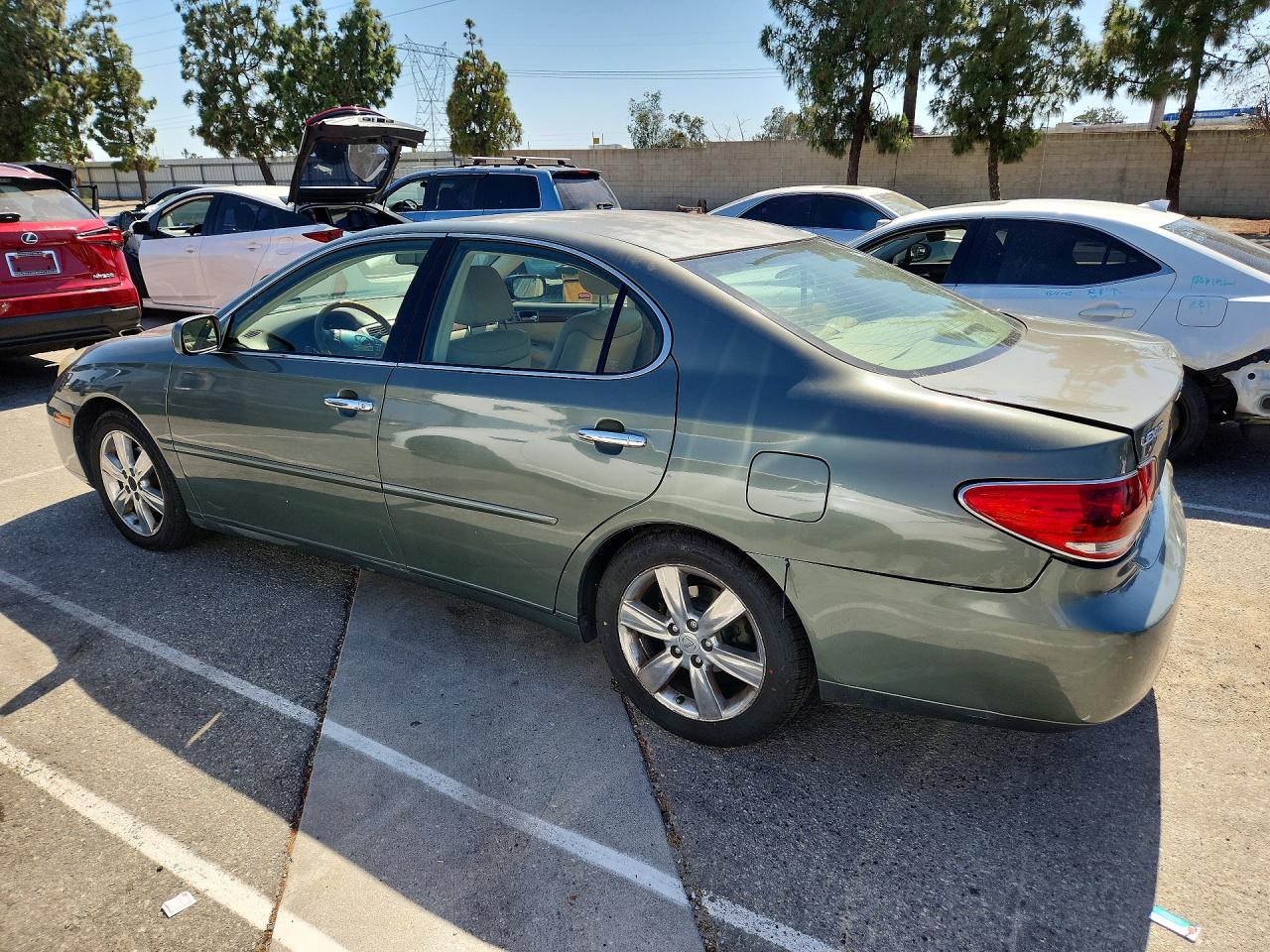 2005 LEXUS ES 330 photo 4