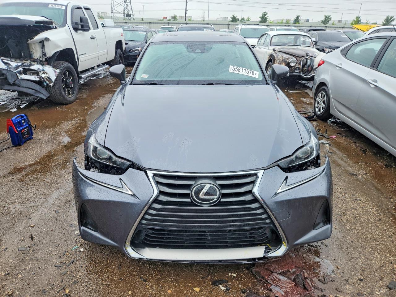 2017 LEXUS IS 300 photo 13