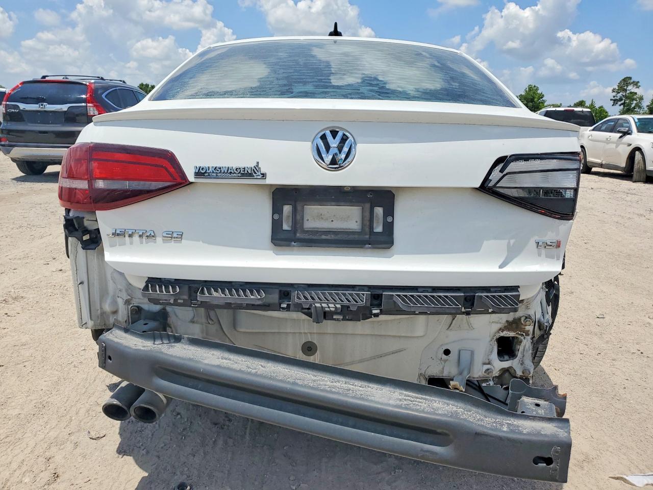 2016 VOLKSWAGEN JETTA SE photo 16