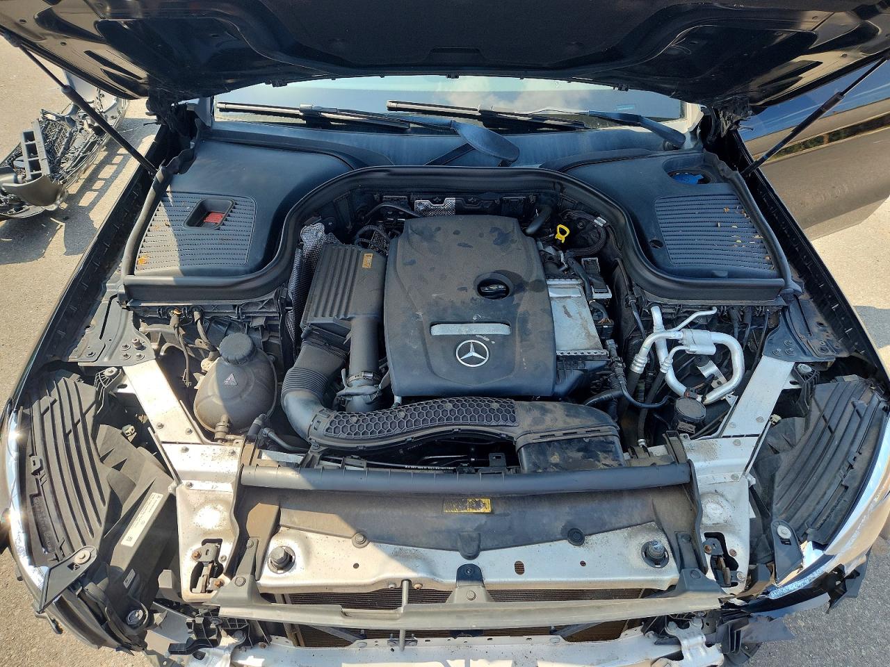 2018 MERCEDES-BENZ GLC 300 photo 23