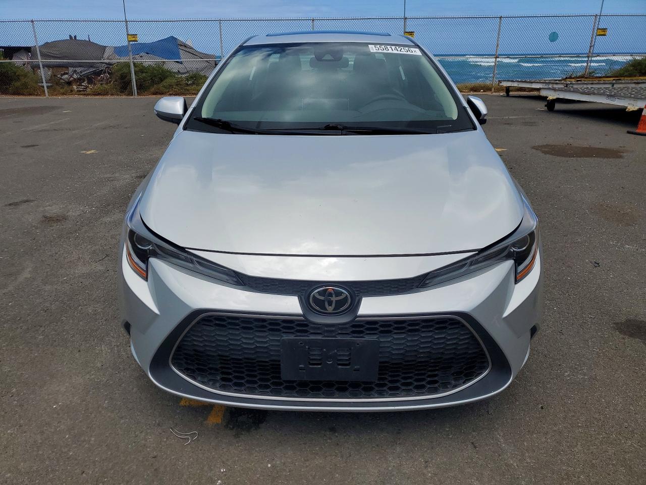2022 TOYOTA COROLLA XLE photo 9