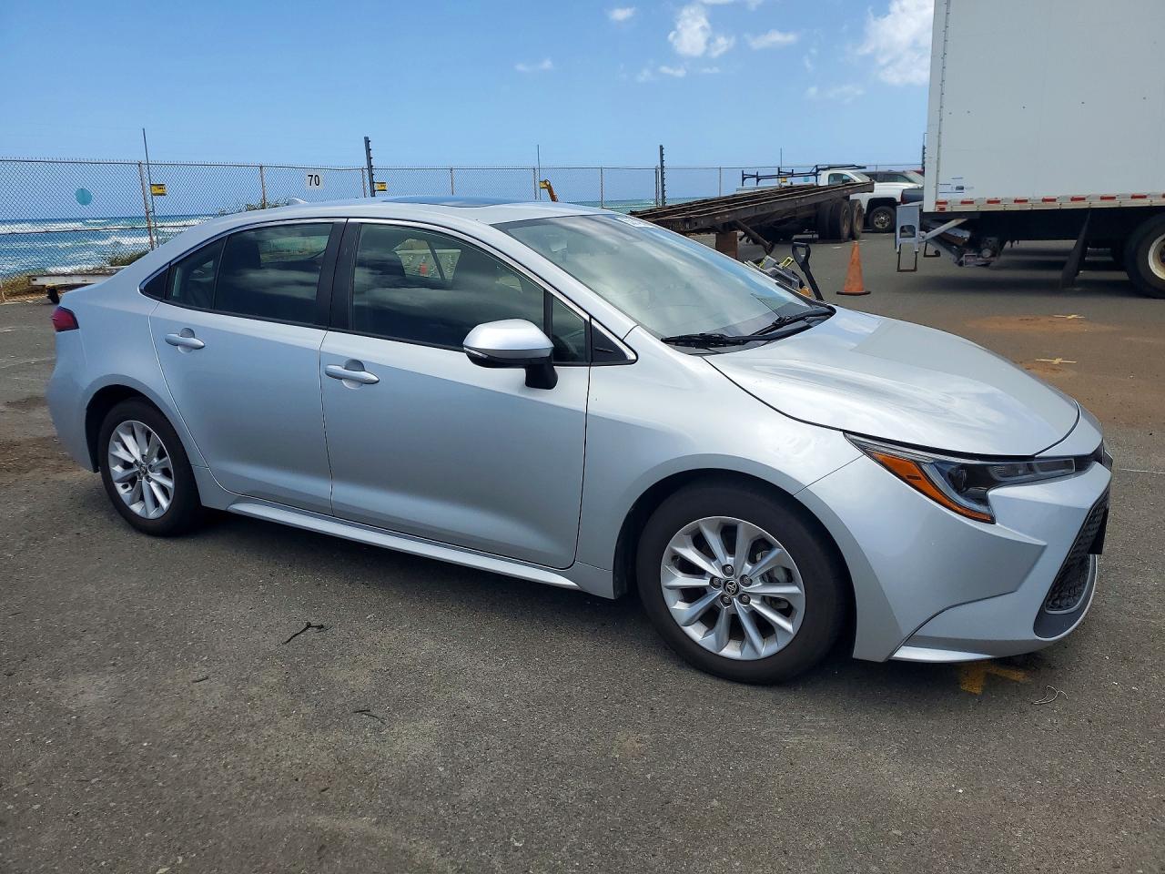 2022 TOYOTA COROLLA XLE photo 7