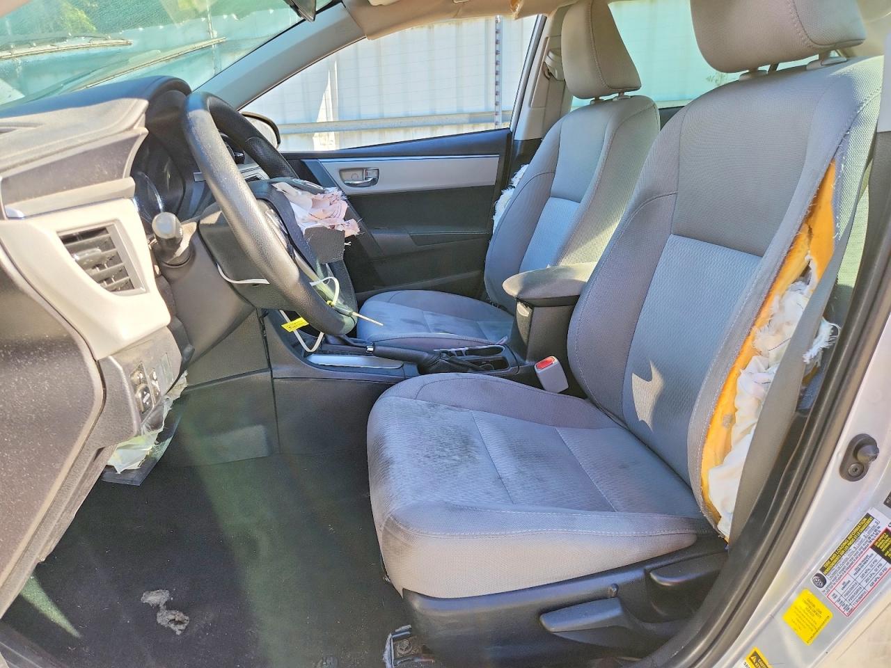 2016 TOYOTA COROLLA LE photo 19