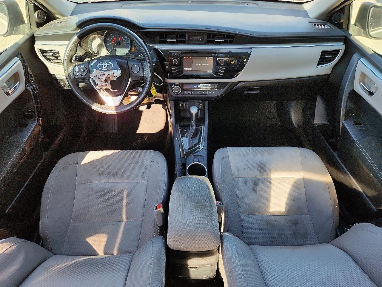 2016 TOYOTA COROLLA LE photo 22
