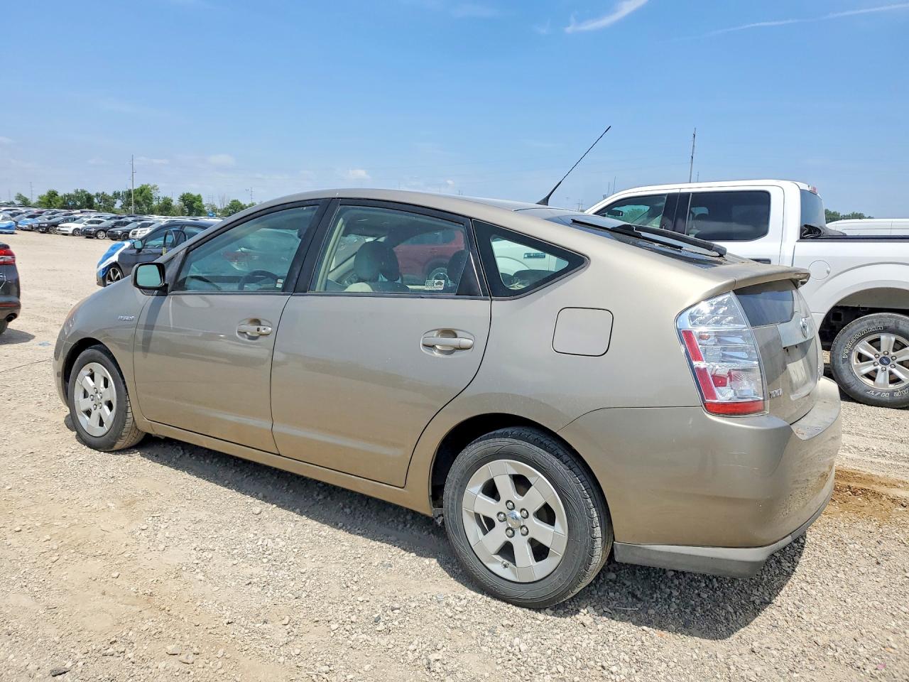 2009 TOYOTA PRIUS BASE photo 2