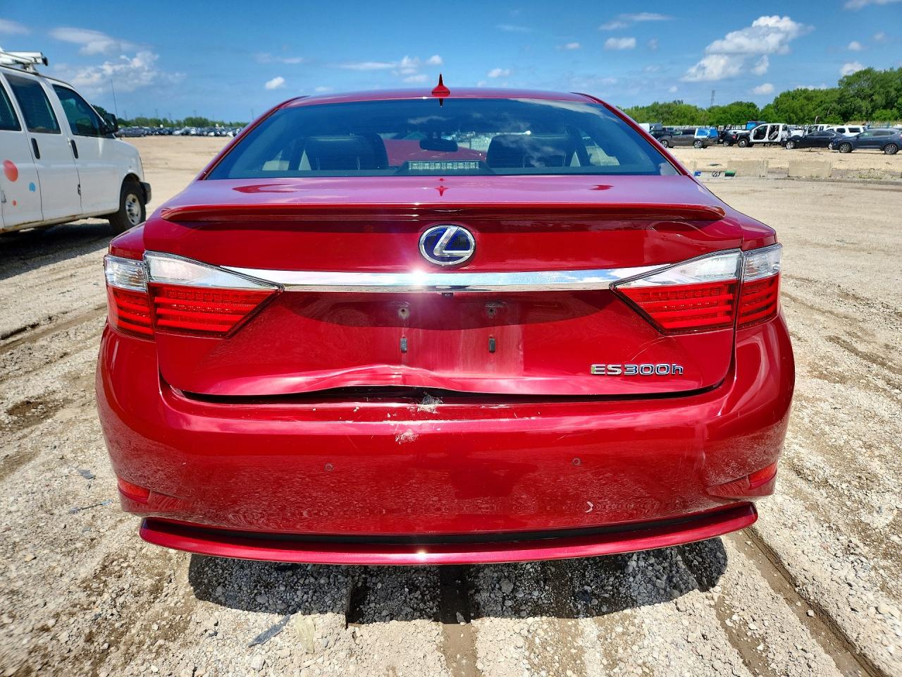 2013 LEXUS ES 300H photo 11