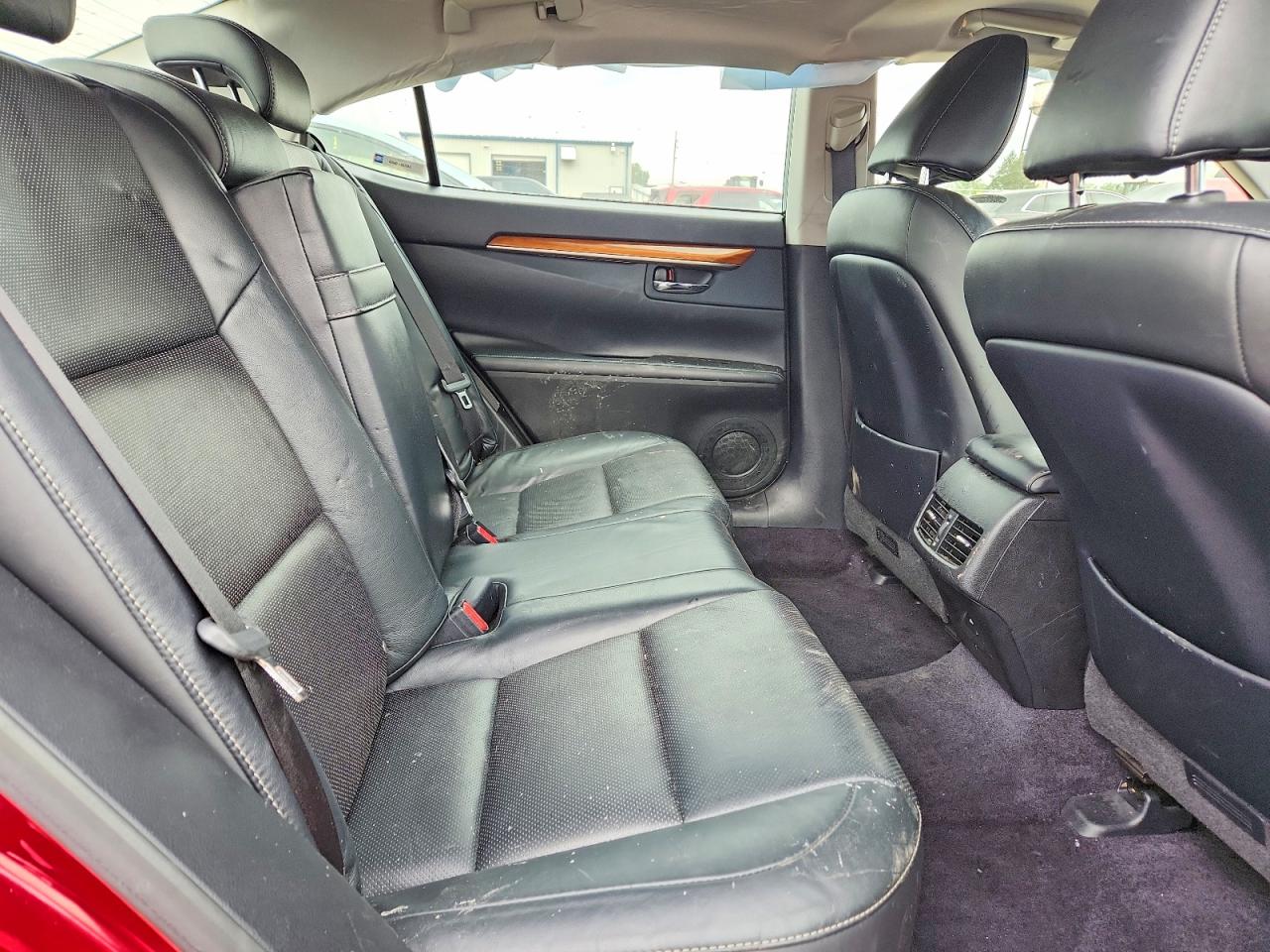 2013 LEXUS ES 300H photo 19