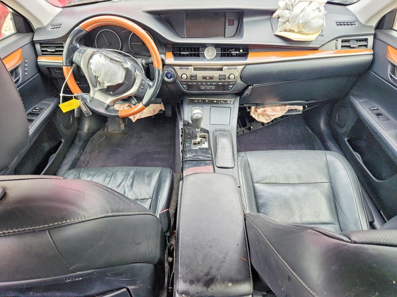 2013 LEXUS ES 300H photo 15
