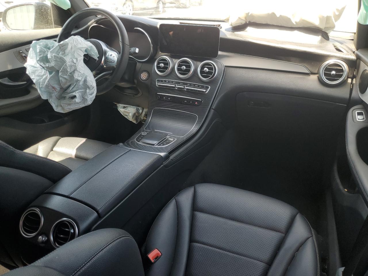2021 MERCEDES-BENZ GLC 300 photo 22