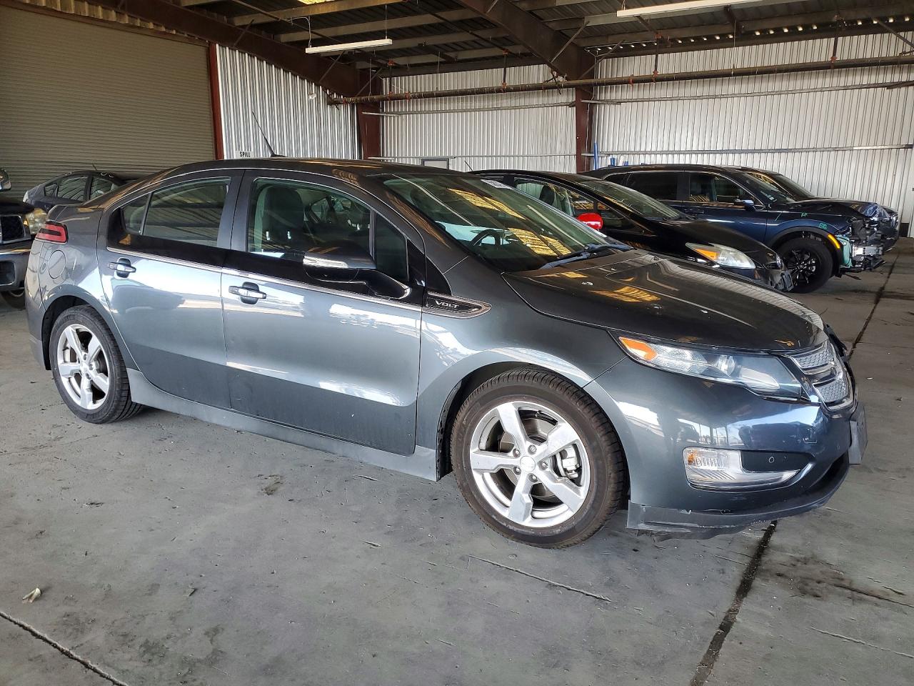 2013 CHEVROLET VOLT photo 10