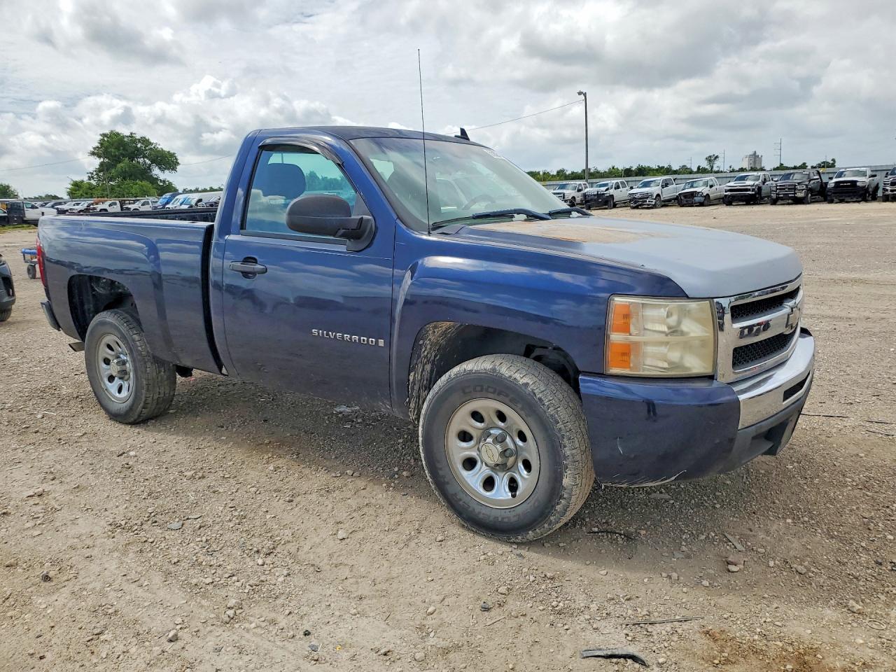 2009 CHEVROLET SILVERADO C1500 photo 4