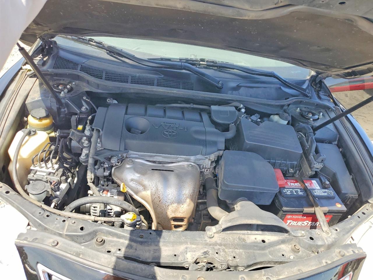 2011 TOYOTA CAMRY LE photo 21