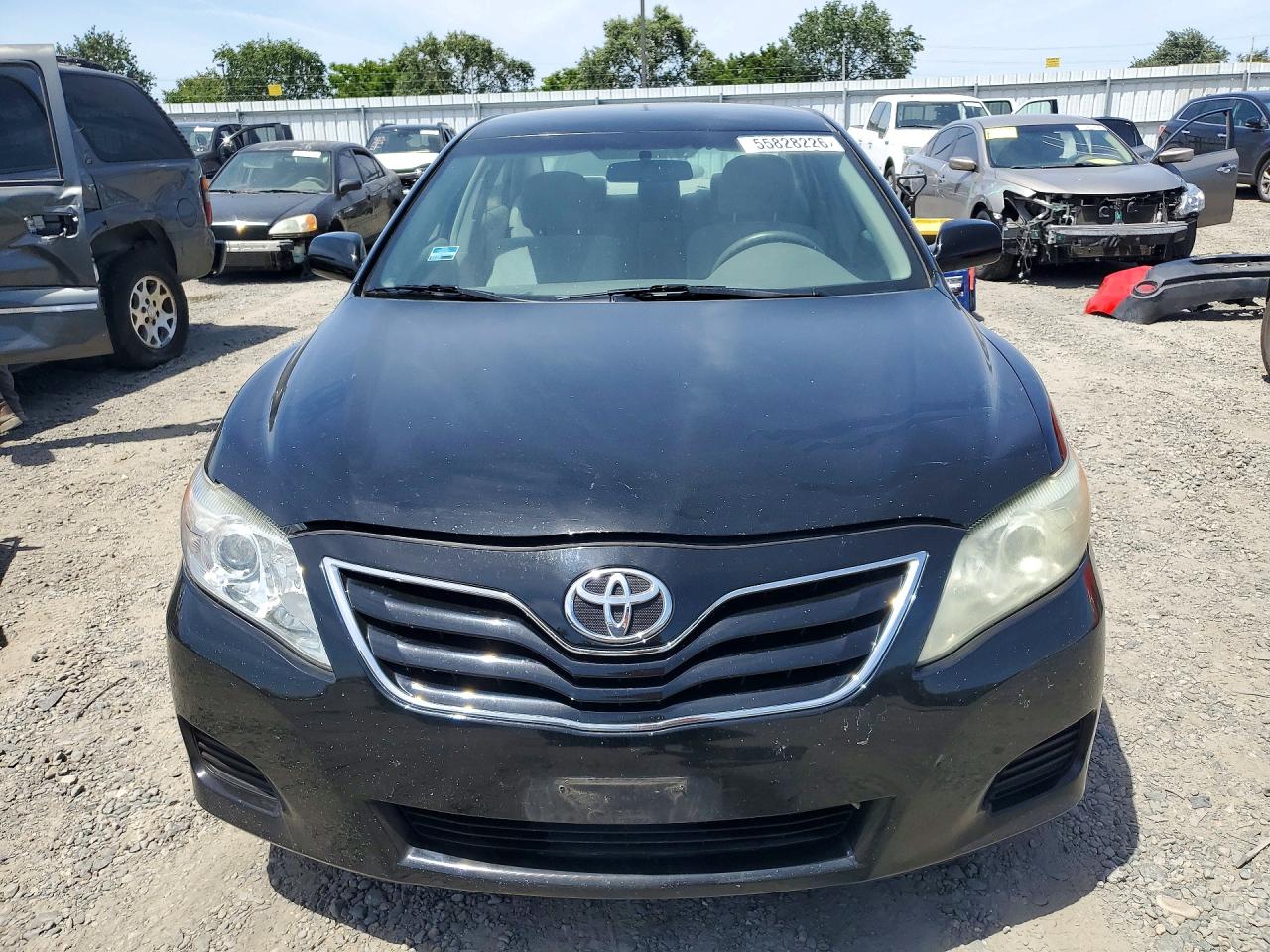2011 TOYOTA CAMRY LE photo 9