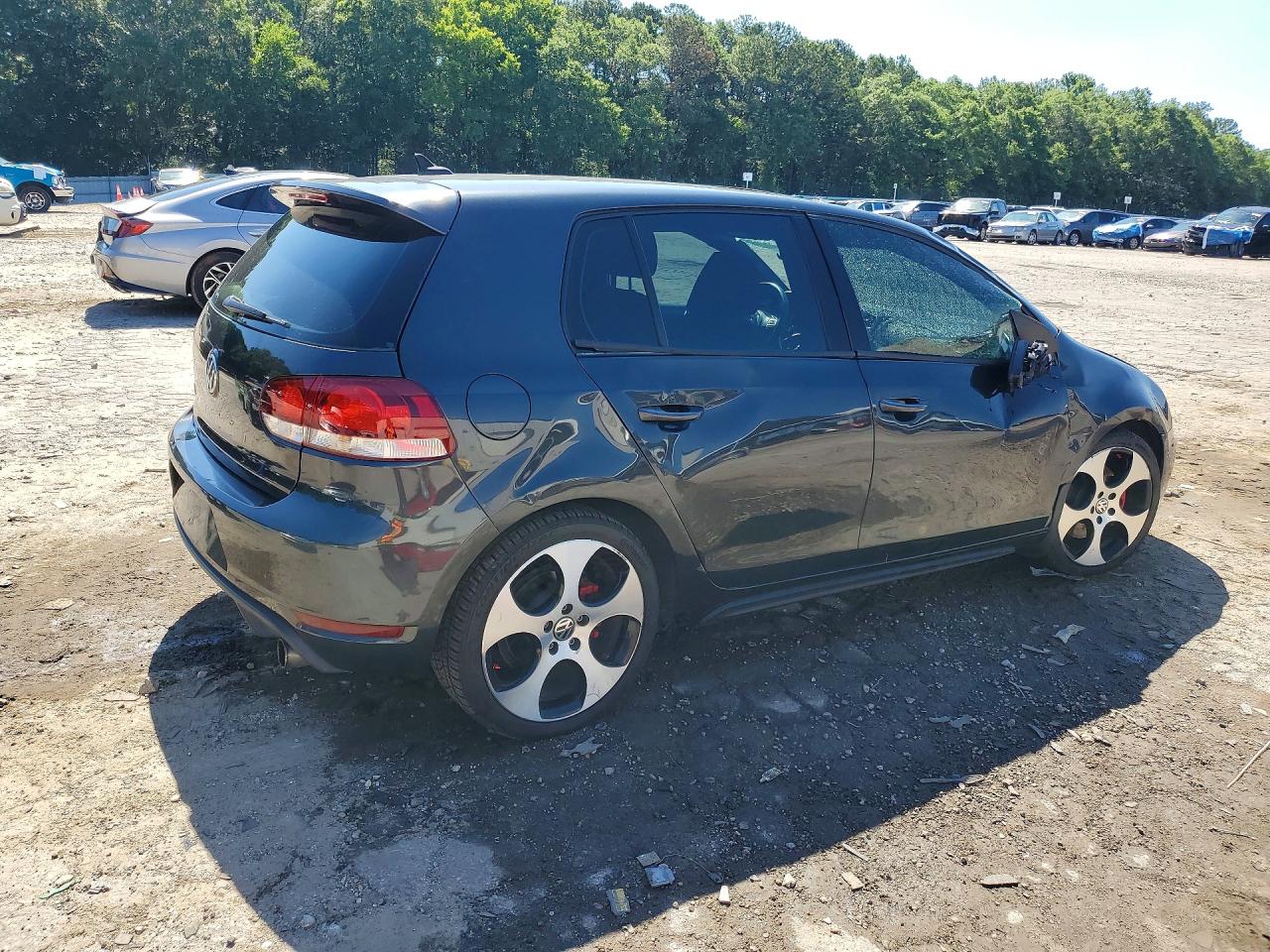 2012 VOLKSWAGEN GTI photo 5
