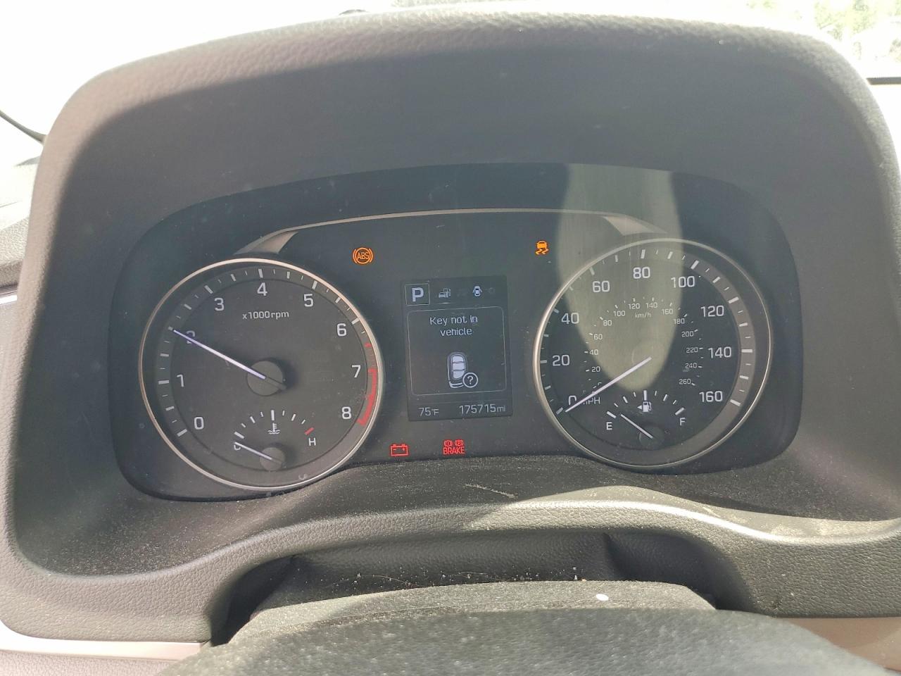 2017 HYUNDAI ELANTRA SE photo 25