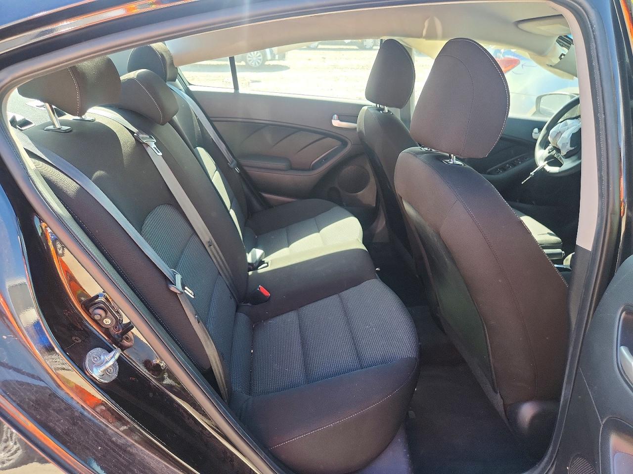 2018 KIA FORTE LX photo 19
