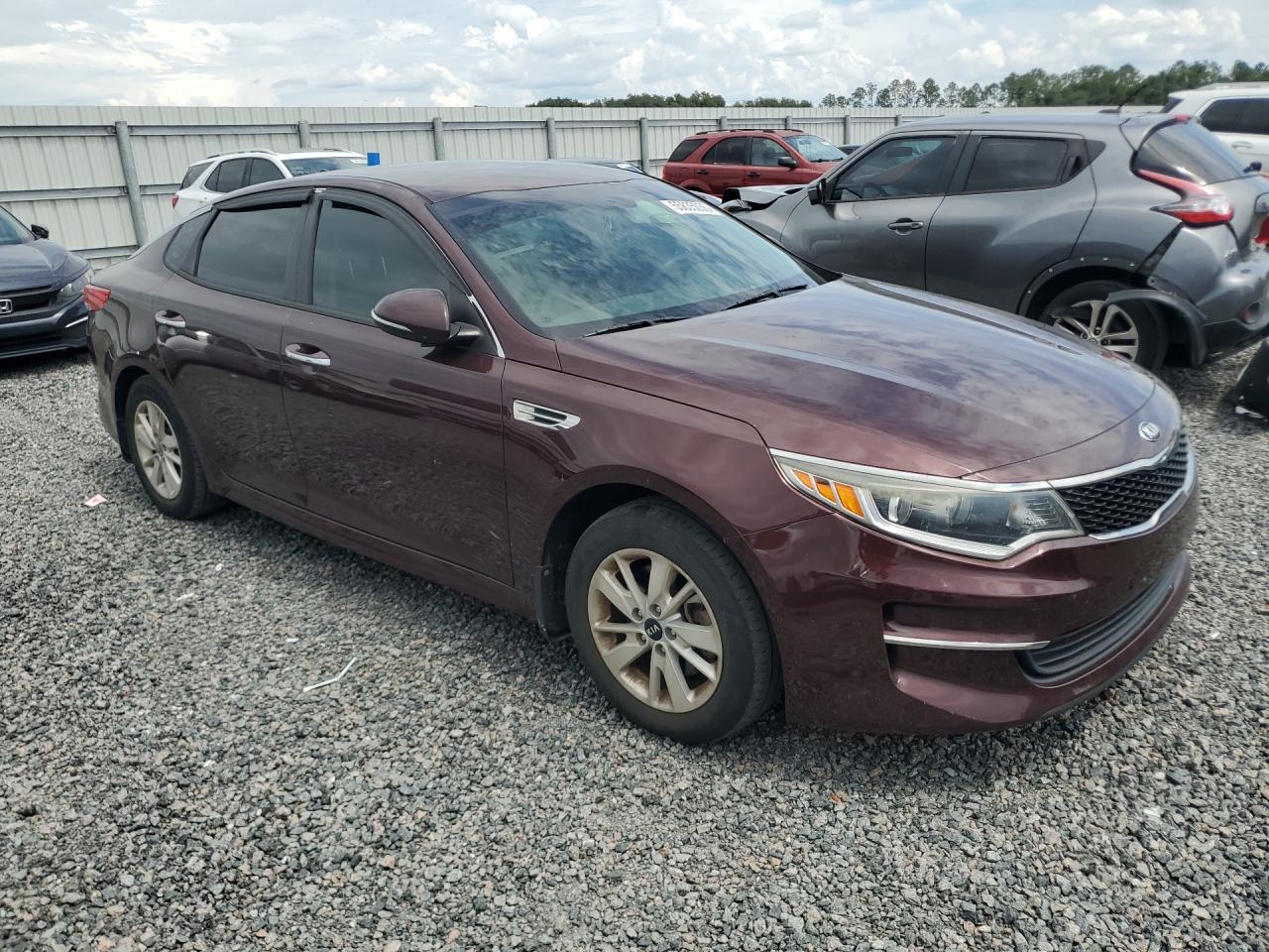 2017 KIA OPTIMA LX photo 4