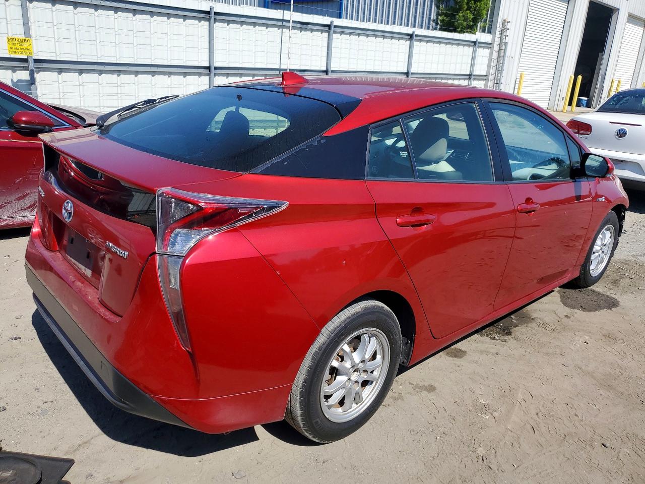 2016 TOYOTA PRIUS FOUR photo 5