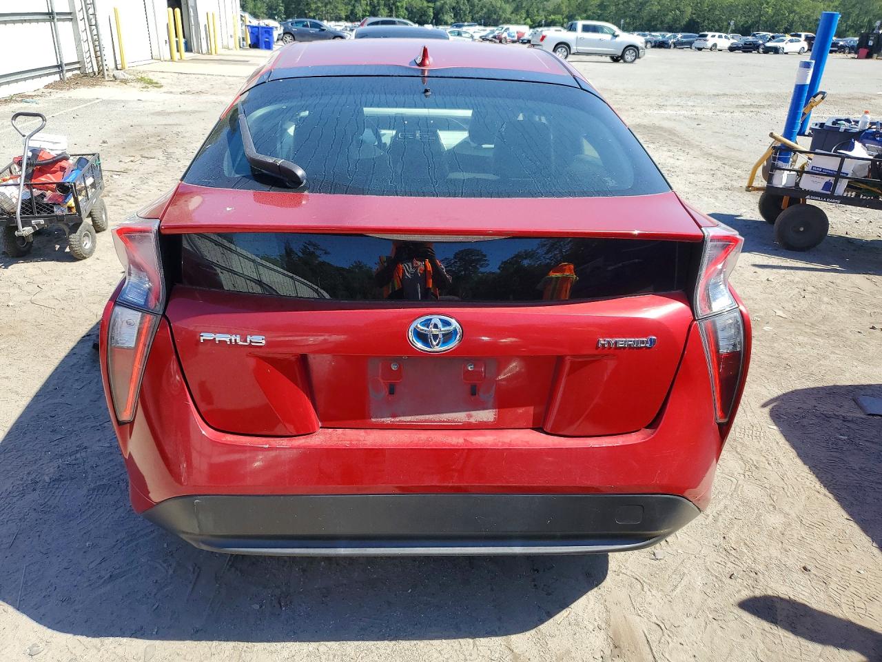 2016 TOYOTA PRIUS FOUR photo 11