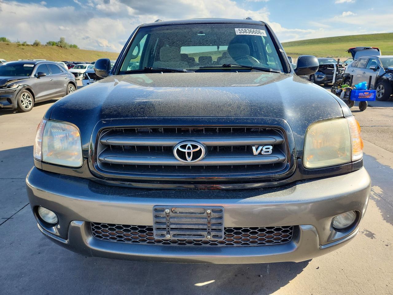 2004 TOYOTA SEQUOIA SR5 photo 5
