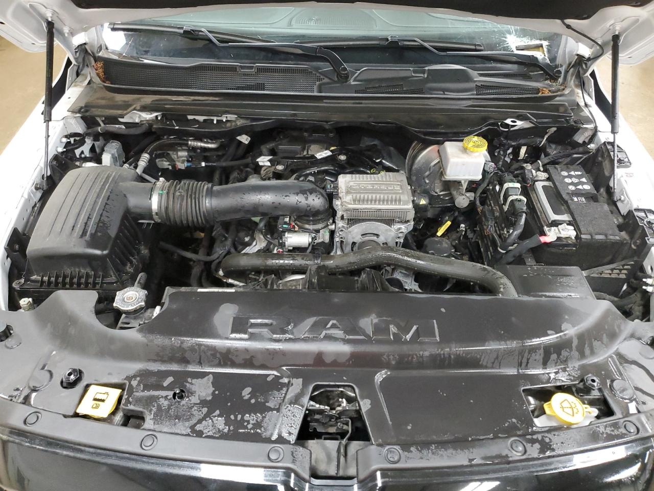 2023 RAM 1500 LIMITED photo 11