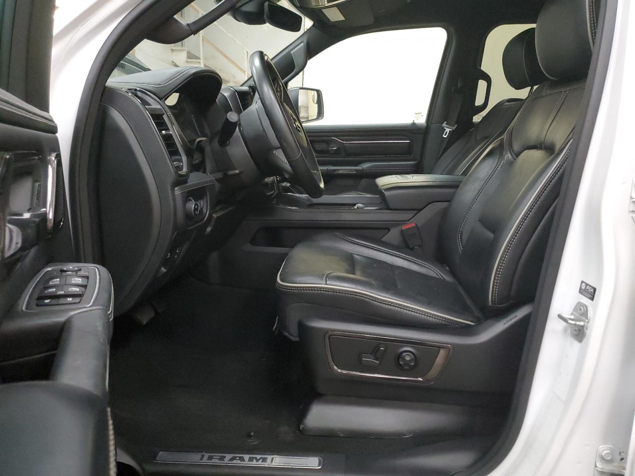2023 RAM 1500 LIMITED photo 7