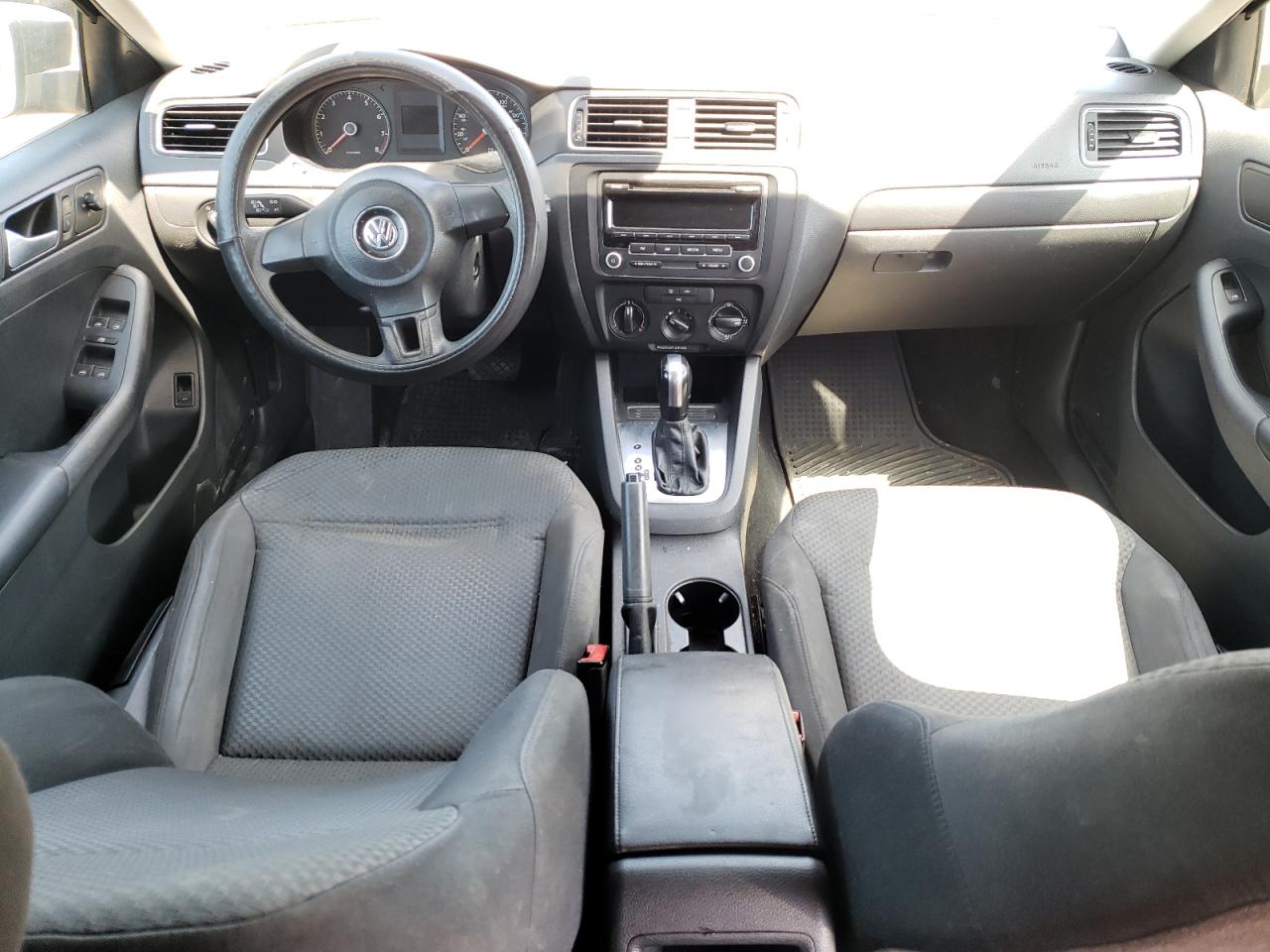 2014 VOLKSWAGEN JETTA BASE photo 15