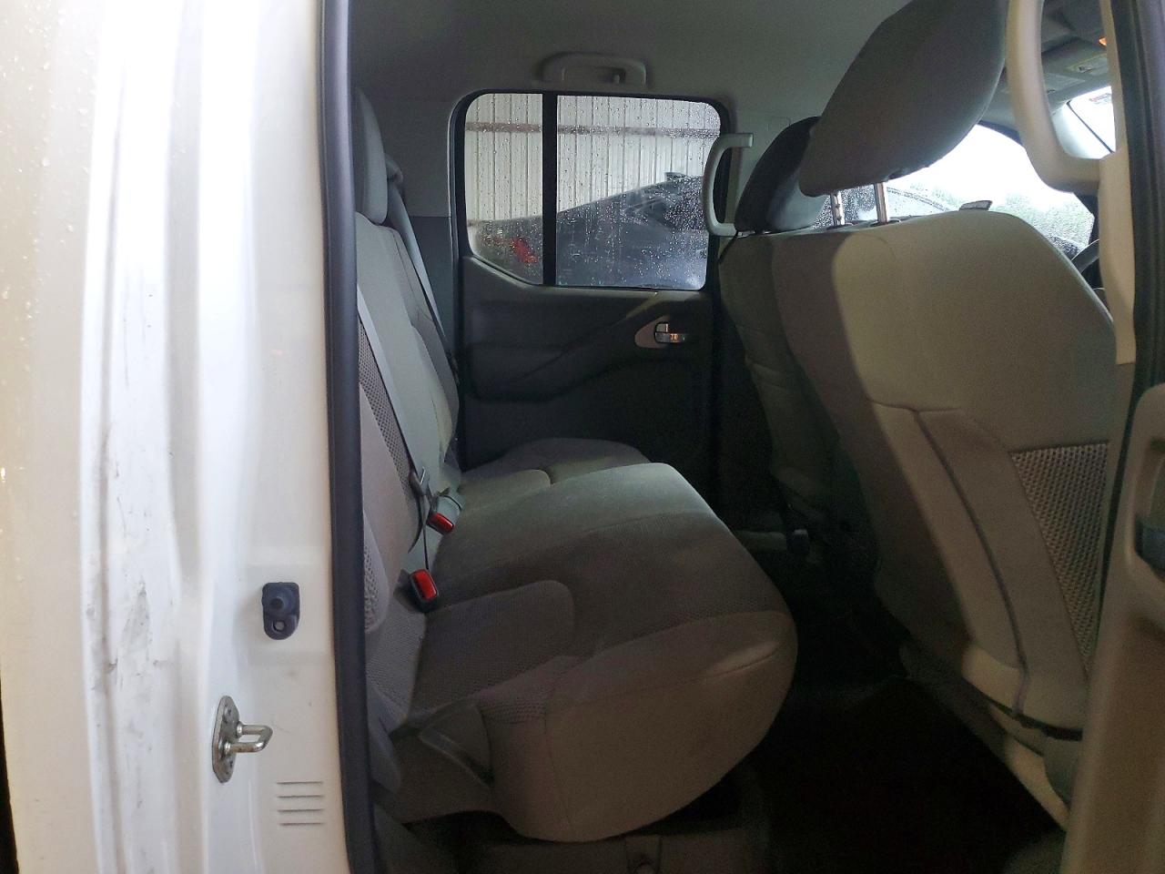 2018 NISSAN FRONTIER SV photo 19
