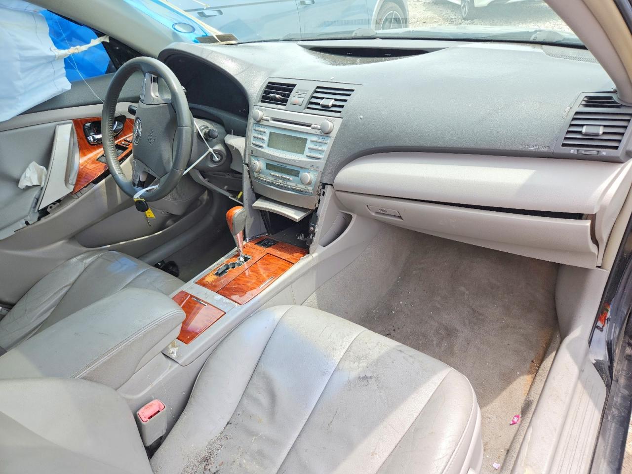 2009 TOYOTA CAMRY XLE photo 8