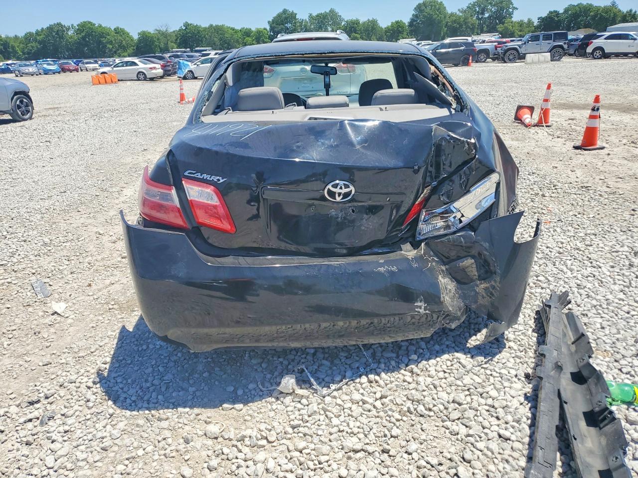 2009 TOYOTA CAMRY XLE photo 6