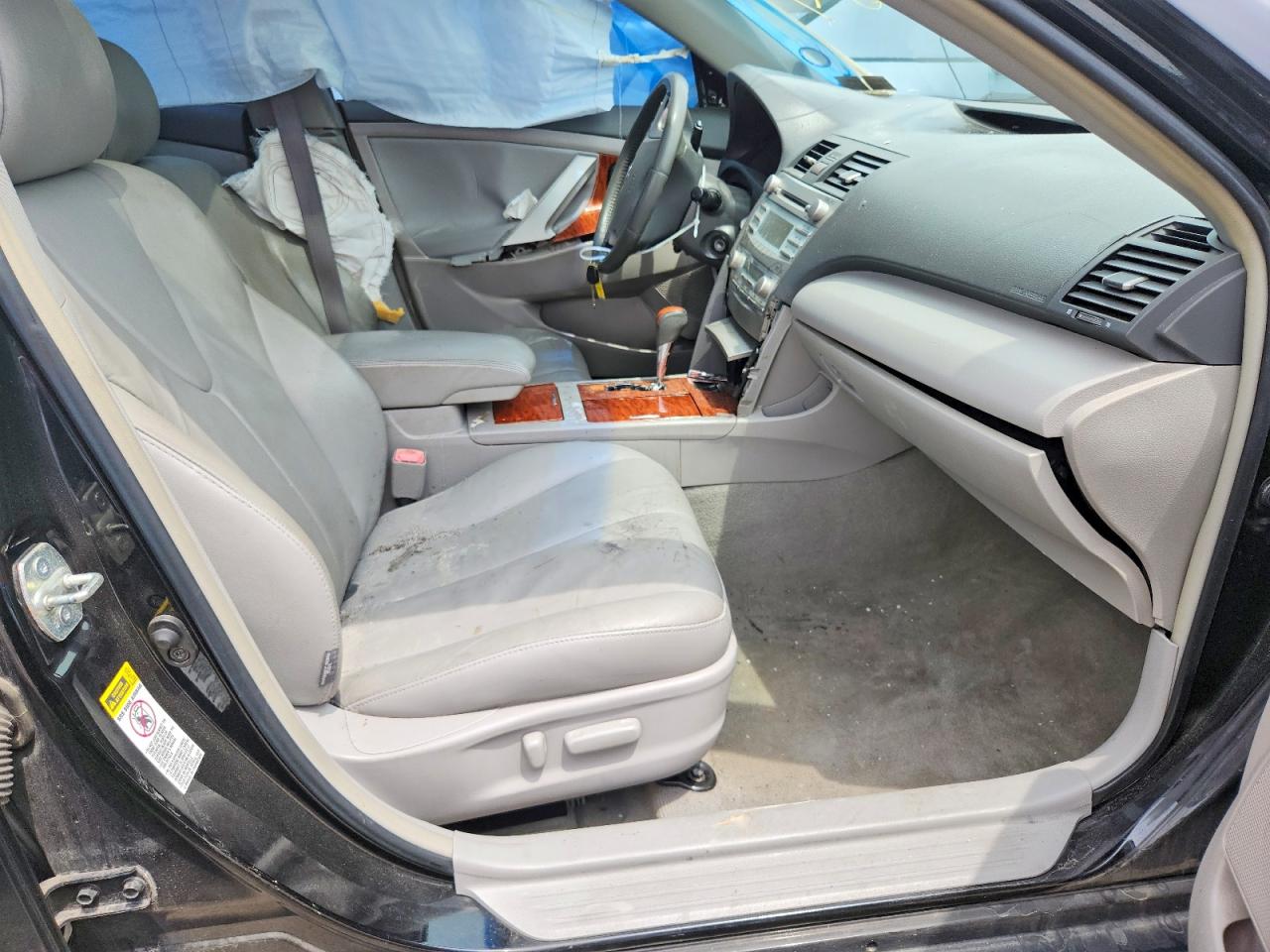 2009 TOYOTA CAMRY XLE photo 7