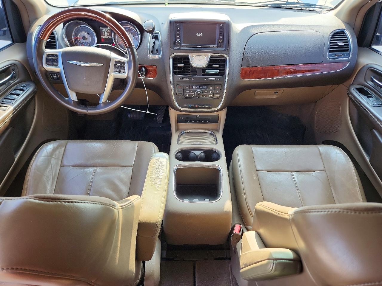 2013 CHRYSLER TOWN & COUNTRY LIMITED photo 15