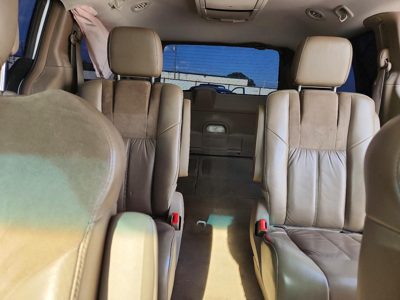 2013 CHRYSLER TOWN & COUNTRY LIMITED photo 19