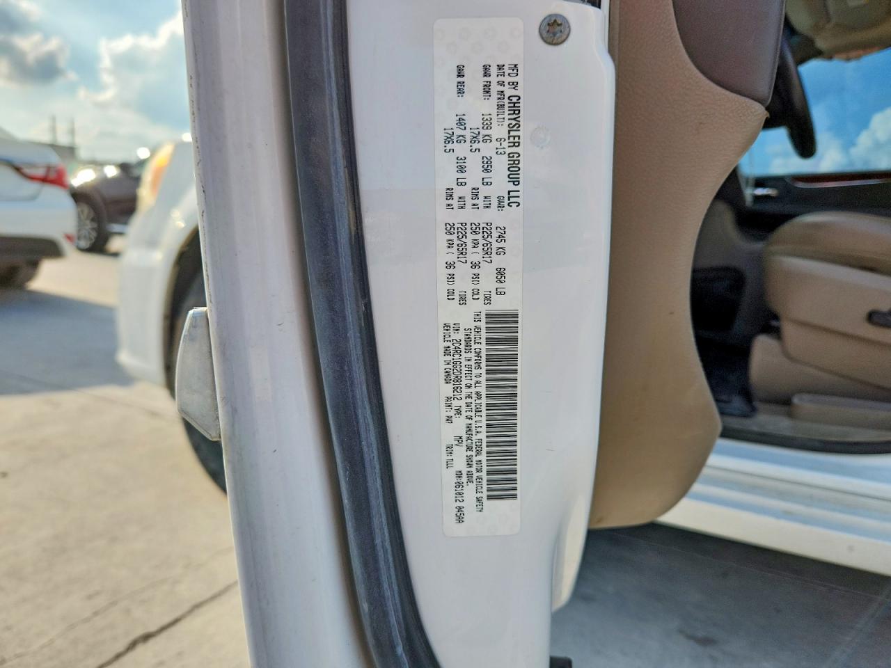 2013 CHRYSLER TOWN & COUNTRY LIMITED photo 25