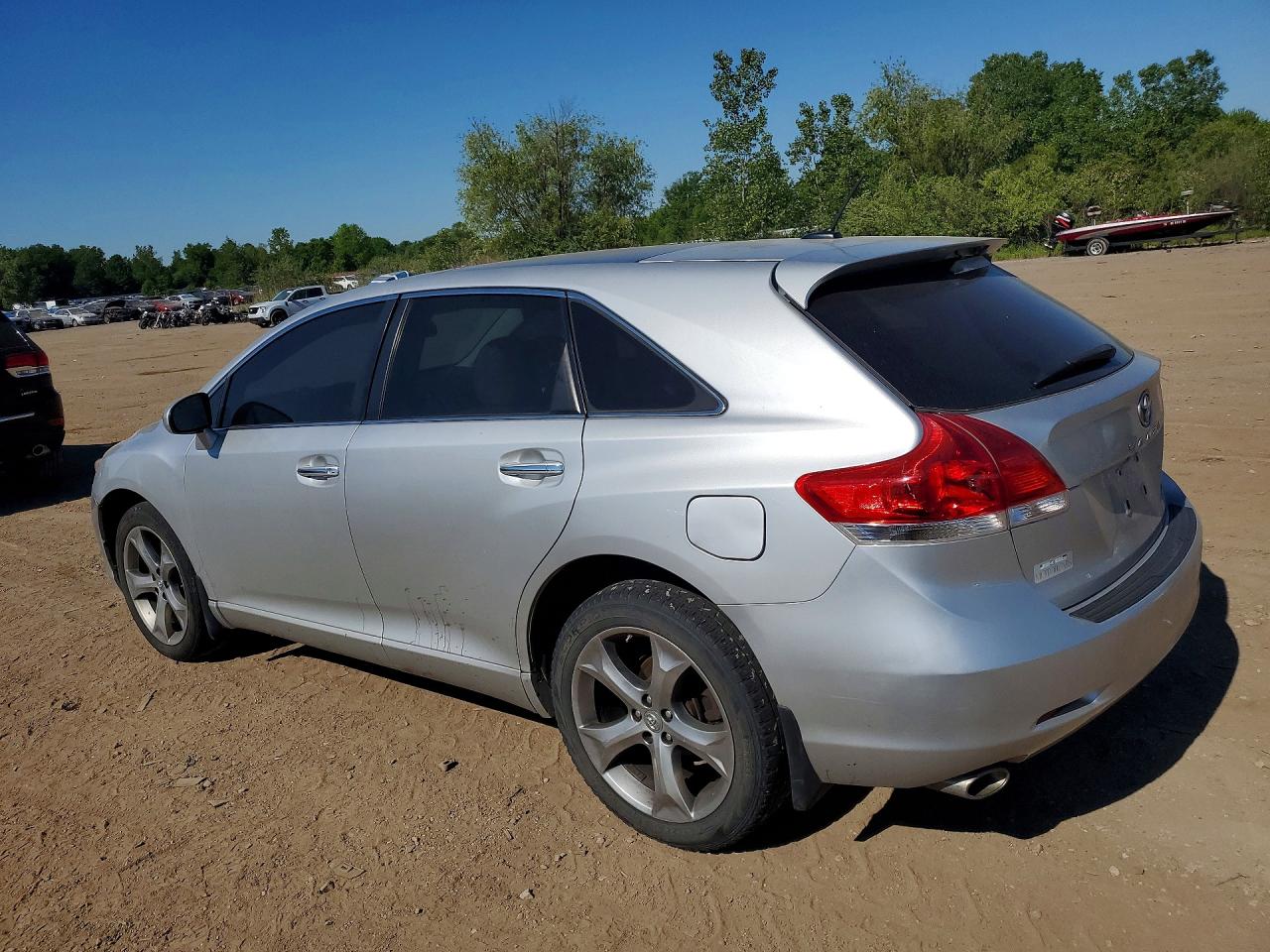 2012 TOYOTA VENZA LIMITED photo 3