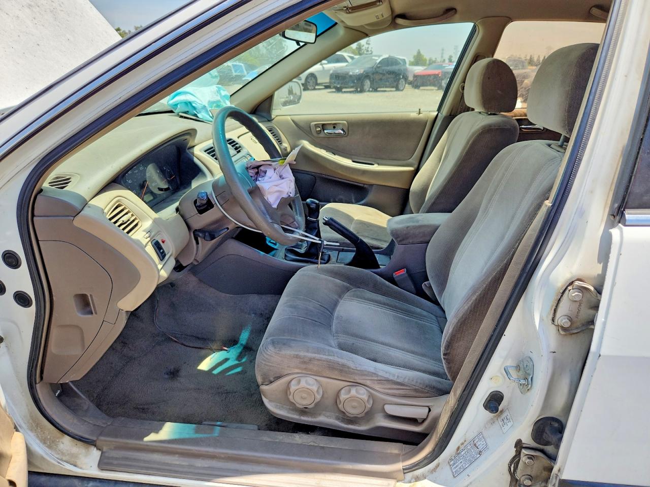 1999 HONDA ACCORD LX photo 13