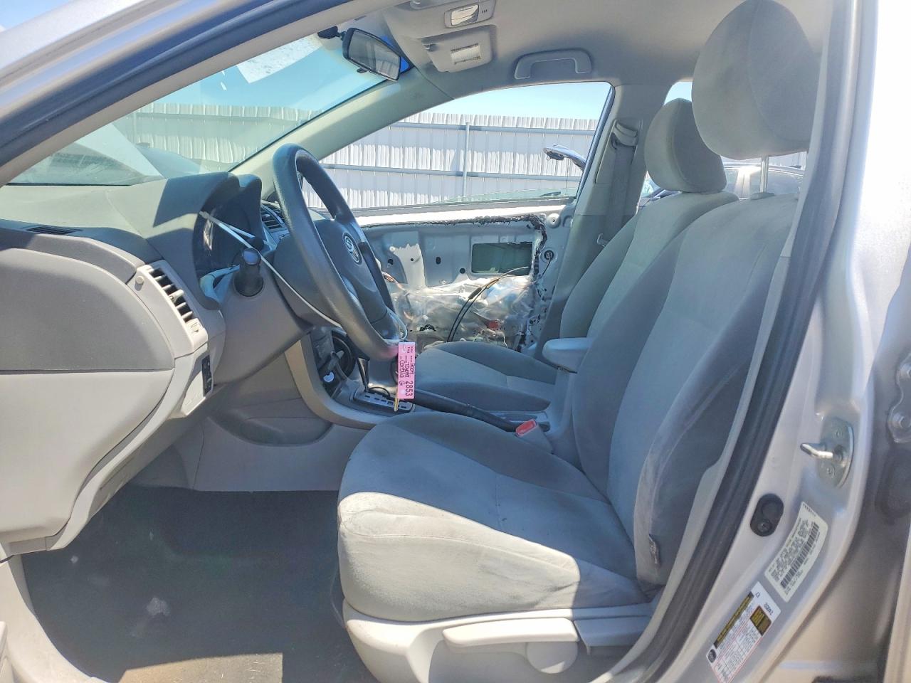 2009 TOYOTA COROLLA LE photo 13