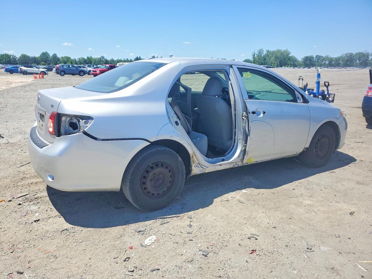 2009 TOYOTA COROLLA LE photo 5