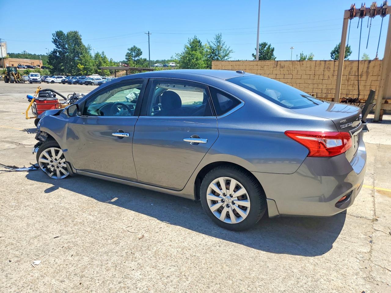 2017 NISSAN SENTRA SV photo 4